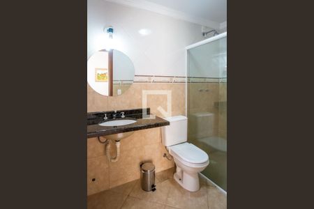 Casa à venda com 222m², 5 quartos e 4 vagas Casa à venda com 222m², 5 quartos e 4 vagasBanheiro Social 2