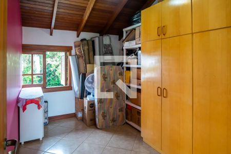 Casa à venda com 222m², 5 quartos e 4 vagas Casa à venda com 222m², 5 quartos e 4 vagasQuarto 5