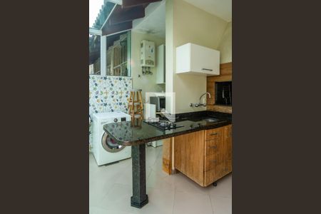 Casa à venda com 222m², 5 quartos e 4 vagas Casa à venda com 222m², 5 quartos e 4 vagasEspaço Gourmet