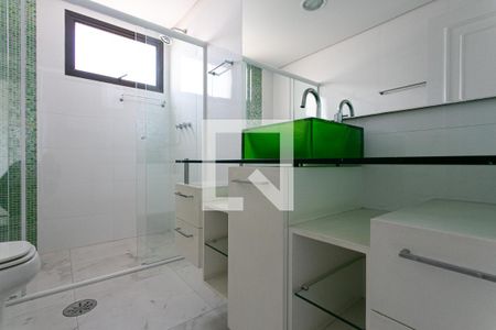 Apartamento à venda com 400m², 5 quartos e 4 vagasBanheiro da Suíte 1