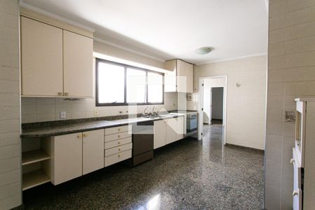 Apartamento à venda com 400m², 5 quartos e 4 vagasCozinha