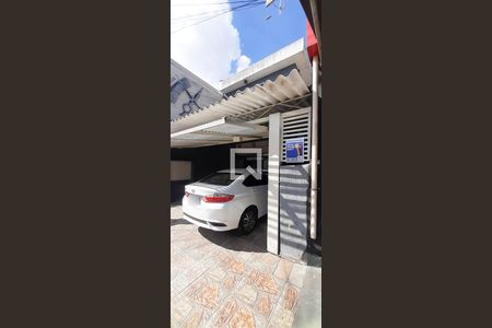 Fachada de casa para alugar com 2 quartos, 70m² em Jardim Brasil (zona Norte), São Paulo