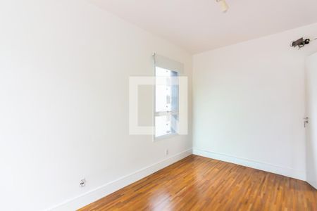 Quarto 2 de apartamento para alugar com 2 quartos, 55m² em Vila São Francisco, São Paulo