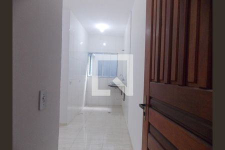 Sala e cozinha de apartamento para alugar com 2 quartos, 46m² em Parque Continental I, Guarulhos
