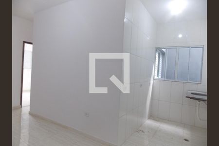 Sala e cozinha de apartamento para alugar com 2 quartos, 46m² em Parque Continental I, Guarulhos