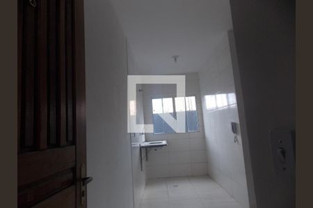 Banheiro de apartamento para alugar com 2 quartos, 46m² em Parque Continental I, Guarulhos