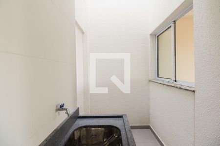 Apartamento à venda com 32m², 2 quartos e 1 vaga Apartamento à venda com 32m², 2 quartos e 1 vagaÁrea de Serviço