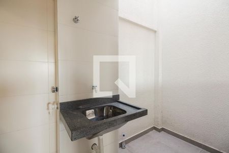 Apartamento à venda com 32m², 2 quartos e 1 vaga Apartamento à venda com 32m², 2 quartos e 1 vagaÁrea de Serviço