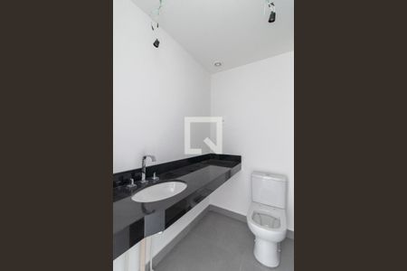Banheiro de apartamento à venda com 1 quarto, 27m² em Partenon, Porto Alegre