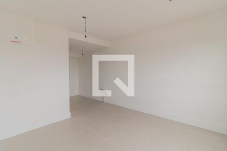 Sala/Quarto de apartamento à venda com 1 quarto, 27m² em Partenon, Porto Alegre