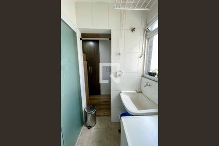 Apartamento à venda com 75m², 3 quartos e 1 vagaÁrea de serviço