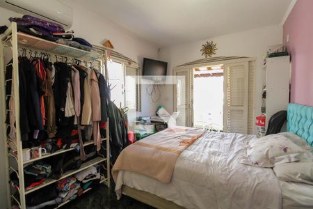 Casa à venda com 280m², 5 quartos e 4 vagas Casa à venda com 280m², 5 quartos e 4 vagasQuarto 4