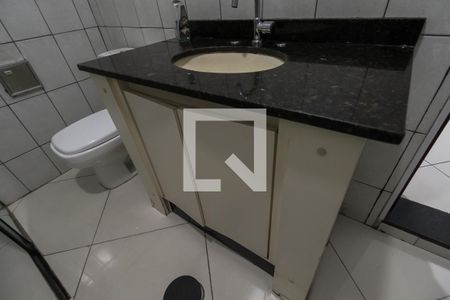 Casa à venda com 280m², 5 quartos e 4 vagas Casa à venda com 280m², 5 quartos e 4 vagasBanheiro 2