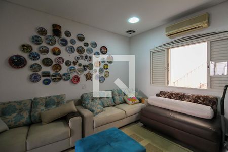 Casa à venda com 280m², 5 quartos e 4 vagas Casa à venda com 280m², 5 quartos e 4 vagasSala de Festa