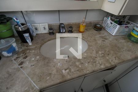 Casa à venda com 280m², 5 quartos e 4 vagas Casa à venda com 280m², 5 quartos e 4 vagasBanheiro da Suíte