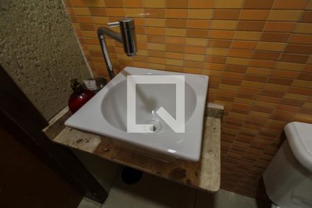 Casa à venda com 280m², 5 quartos e 4 vagas Casa à venda com 280m², 5 quartos e 4 vagasLavabo da Sala