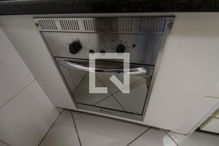 Casa à venda com 280m², 5 quartos e 4 vagas Casa à venda com 280m², 5 quartos e 4 vagasCozinha