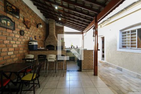 Casa à venda com 280m², 5 quartos e 4 vagas Casa à venda com 280m², 5 quartos e 4 vagasChurrasqueira