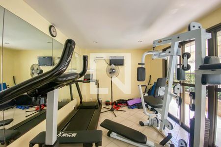 Apartamento à venda com 130m², 3 quartos e 2 vagasAcademia