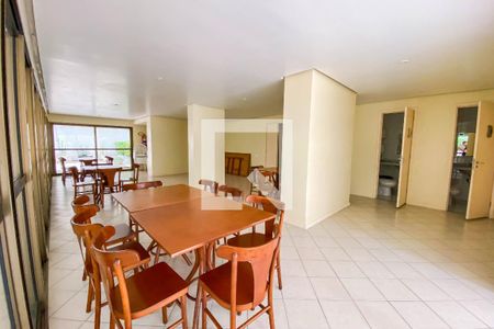 Apartamento à venda com 130m², 3 quartos e 2 vagasÁrea comum - Salão de festas