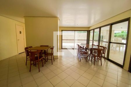 Apartamento à venda com 130m², 3 quartos e 2 vagasÁrea comum - Salão de festas