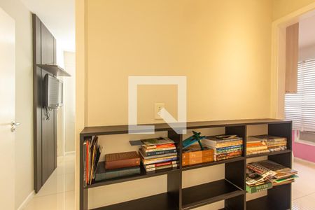 Apartamento para alugar com 54m², 2 quartos e 1 vaga Apartamento para alugar com 54m², 2 quartos e 1 vagaCorredor