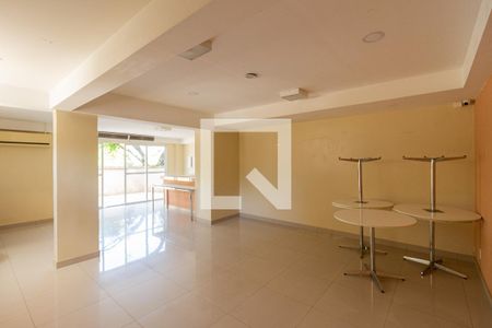 Apartamento para alugar com 54m², 2 quartos e 1 vaga Apartamento para alugar com 54m², 2 quartos e 1 vagaÁrea comum - Salão de festas
