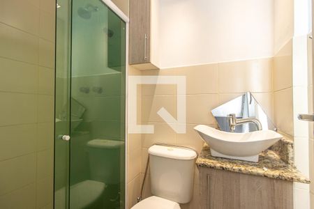Apartamento para alugar com 54m², 2 quartos e 1 vaga Apartamento para alugar com 54m², 2 quartos e 1 vagaBanheiro da Suíte