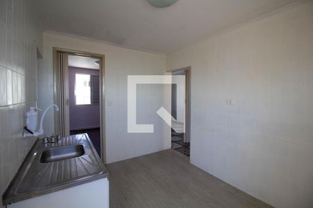 Cozinha de apartamento à venda com 3 quartos, 59m² em Conjunto Residencial José Bonifácio, São Paulo