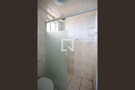 Banheiro de apartamento à venda com 3 quartos, 59m² em Conjunto Residencial José Bonifácio, São Paulo