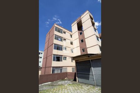 Fachada do bloco de apartamento à venda com 3 quartos, 59m² em Conjunto Residencial José Bonifácio, São Paulo