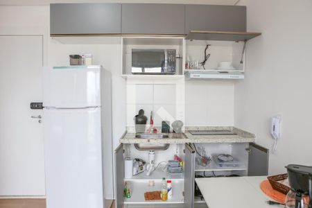 Sala e Cozinha de apartamento para alugar com 1 quarto, 28m² em Água Branca, São Paulo