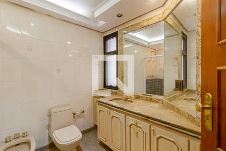 Apartamento para alugar com 490m², 4 quartos e 5 vagasBanheiro da Suíte 1