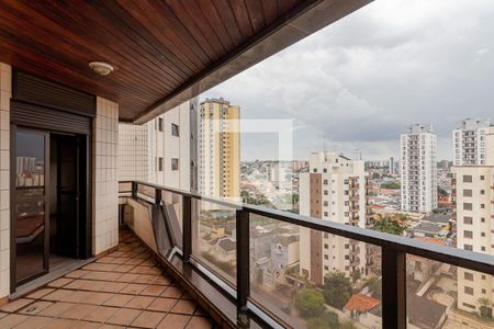 Apartamento para alugar com 490m², 4 quartos e 5 vagasSacada da Suíte 3 e 4