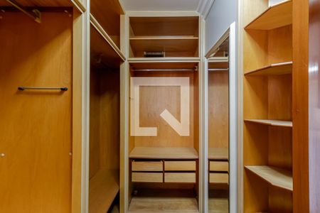 Apartamento para alugar com 490m², 4 quartos e 5 vagasCloset da Suíte 2