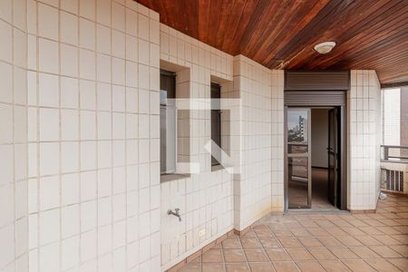 Apartamento para alugar com 490m², 4 quartos e 5 vagasSacada da Suíte 1 e 2