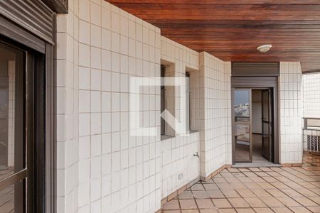 Apartamento para alugar com 490m², 4 quartos e 5 vagasSacada da Suíte 3 e 4