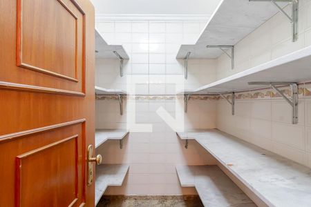 Apartamento para alugar com 490m², 4 quartos e 5 vagasDespensa