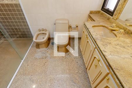 Apartamento para alugar com 490m², 4 quartos e 5 vagasBanheiro da Suíte 1