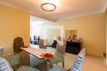 Sala de Jantar de casa de condomínio para alugar com 4 quartos, 230m² em Jardim Olympia, São Paulo