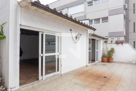 Apartamento à venda com 219m², 3 quartos e 1 vaga Apartamento à venda com 219m², 3 quartos e 1 vagaTerraço área externa