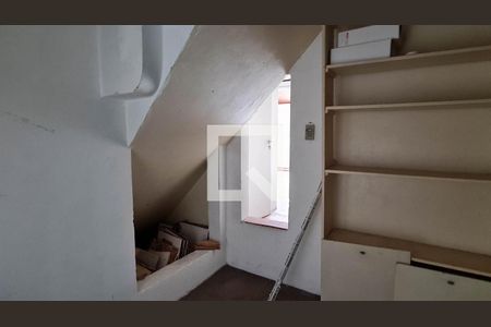 Apartamento à venda com 219m², 3 quartos e 1 vaga Apartamento à venda com 219m², 3 quartos e 1 vagaTerraço - Despensa