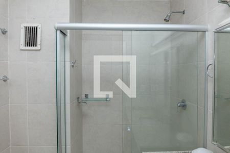 Apartamento à venda com 219m², 3 quartos e 1 vaga Apartamento à venda com 219m², 3 quartos e 1 vagaBanheiro da Suíte