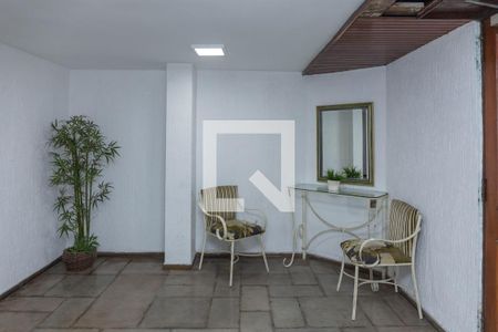 Apartamento à venda com 219m², 3 quartos e 1 vaga Apartamento à venda com 219m², 3 quartos e 1 vagaHall de entrada