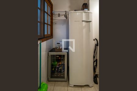 Casa de condomínio à venda com 240m², 3 quartos e 4 vagasÁrea de Serviço