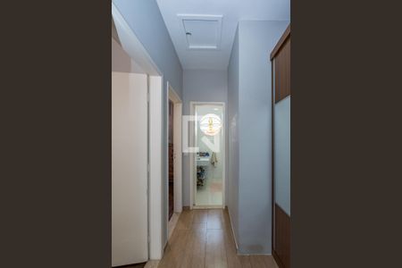 Casa de condomínio à venda com 88m², 2 quartos e 1 vagaCorredor