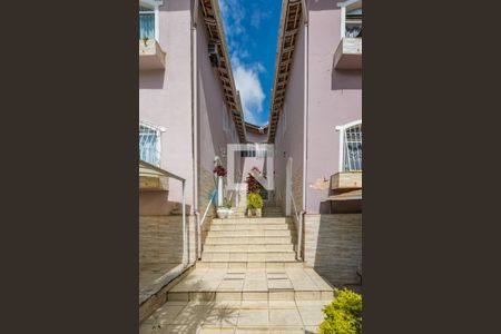 Casa de condomínio à venda com 88m², 2 quartos e 1 vagaEntrada