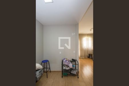 Sala 2 de casa de condomínio para alugar com 2 quartos, 88m² em Alto Caiçaras, Belo Horizonte