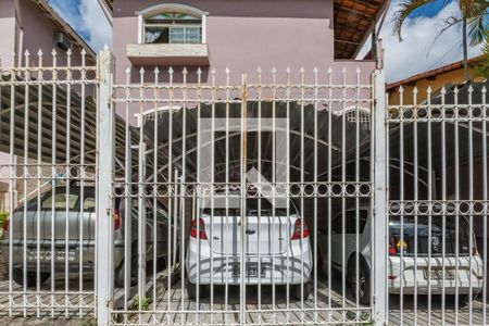 Casa de condomínio à venda com 88m², 2 quartos e 1 vagaGaragem