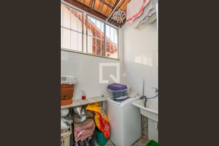 Casa de condomínio à venda com 88m², 2 quartos e 1 vagaÁrea de Serviço